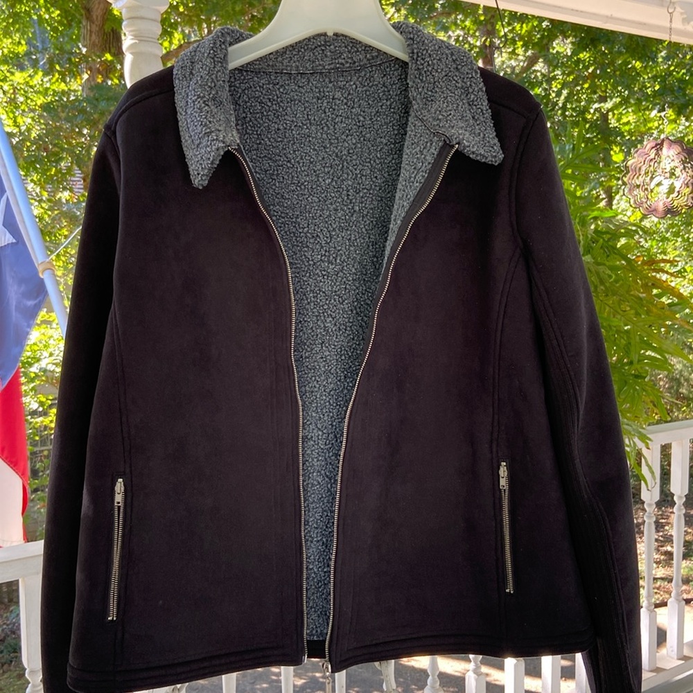 Very Warm black & gray winter jacket by Tehama. fleece lining.4 pkts XL
